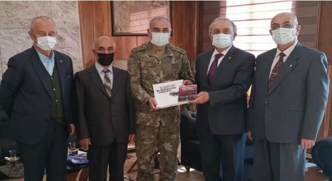  Kolordu komutanı Uzun'a ‘Sarıkamış' kitabı